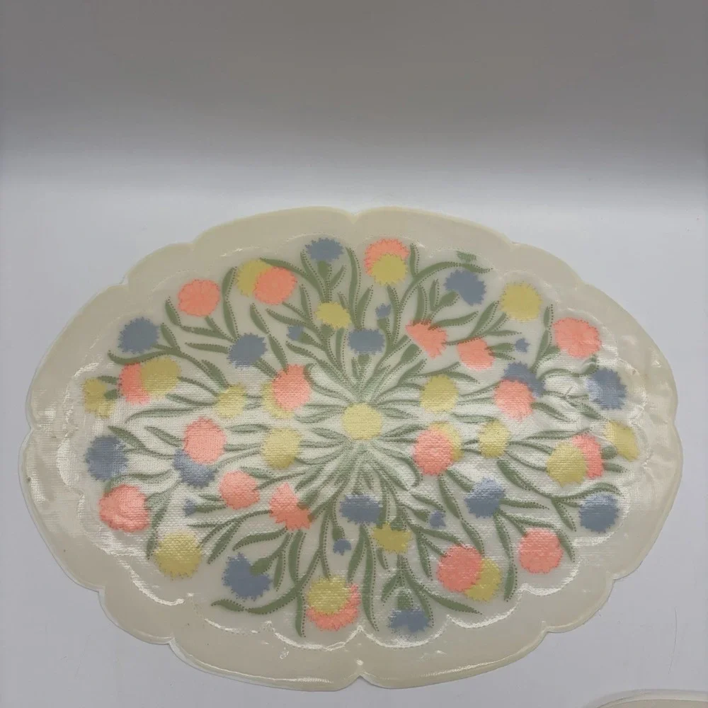 Vintage LOT of 4 Vinyl Floral Placemats Pastel Oval Scalloped Edges Cottagecore